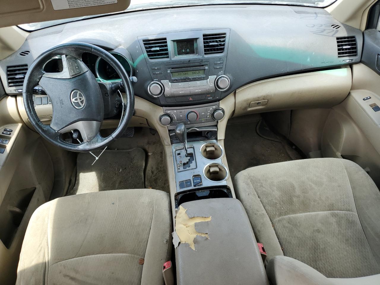 2010 TOYOTA HIGHLANDER