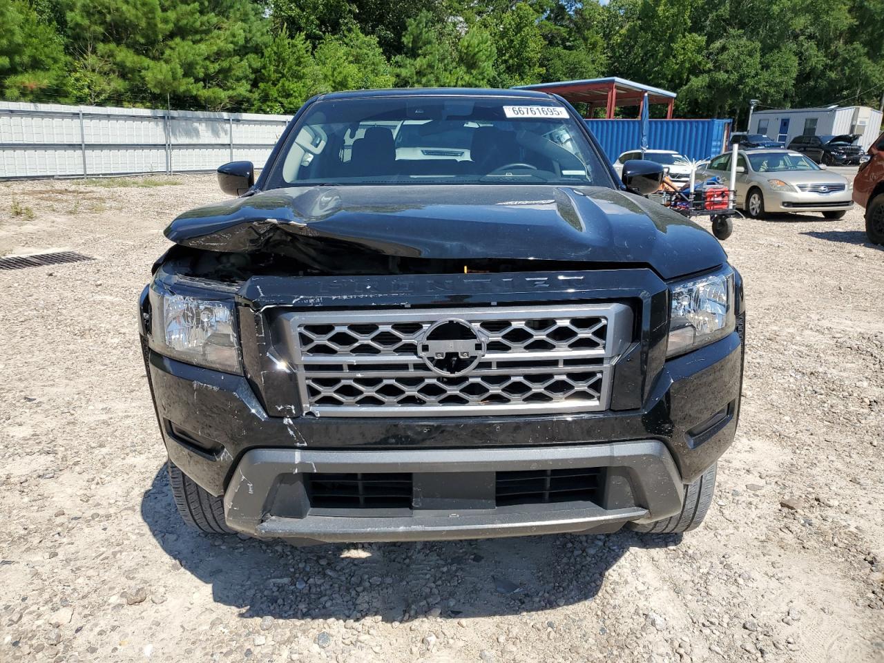2022 NISSAN Frontier
