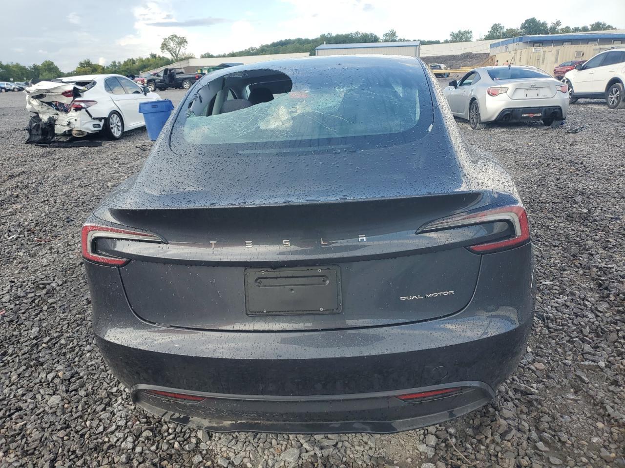 2025 TESLA MODEL 3