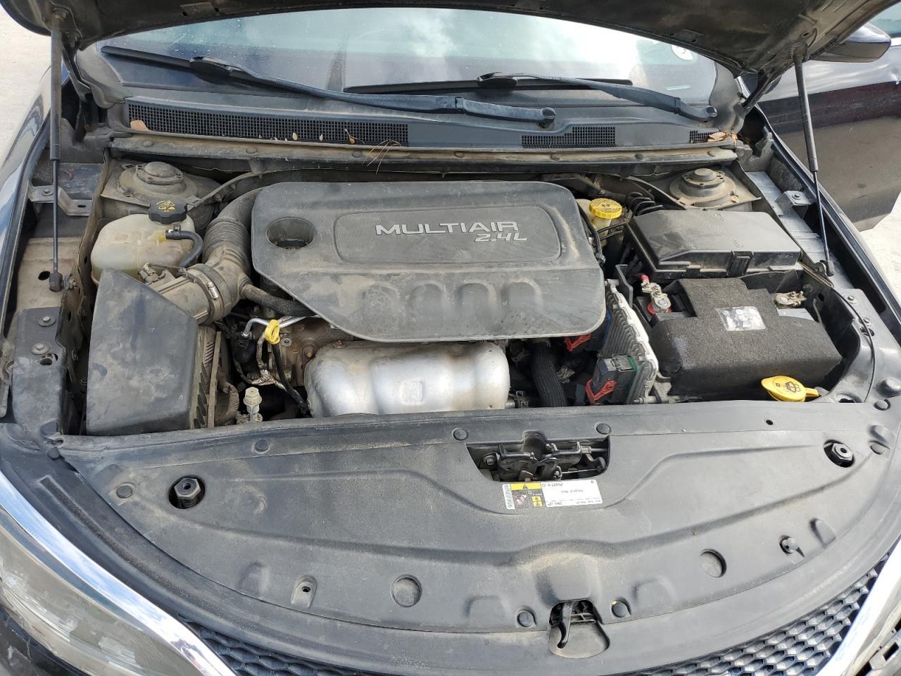 2015 CHRYSLER 200