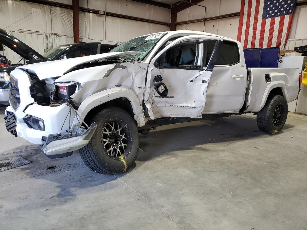 2017 TOYOTA TACOMA