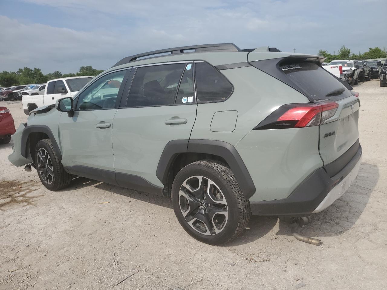 2019 TOYOTA RAV4