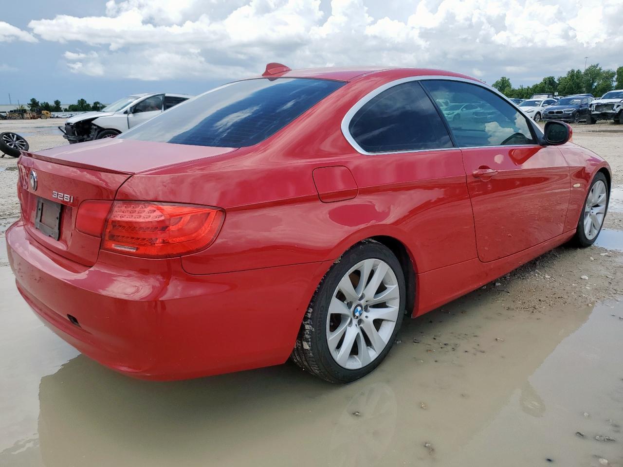 2013 BMW 3 SERIES