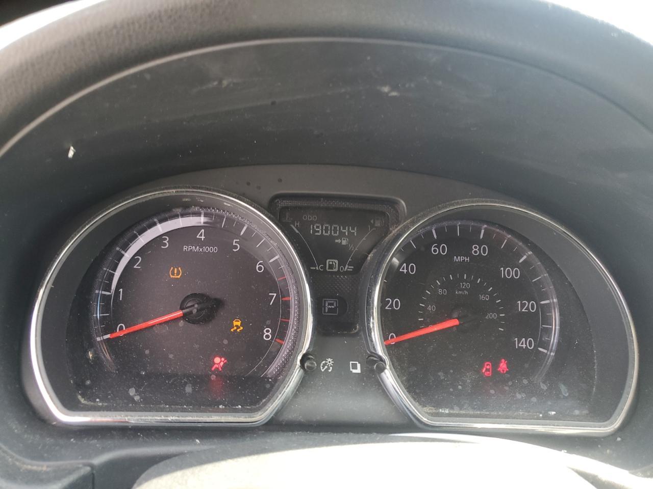 2016 NISSAN VERSA