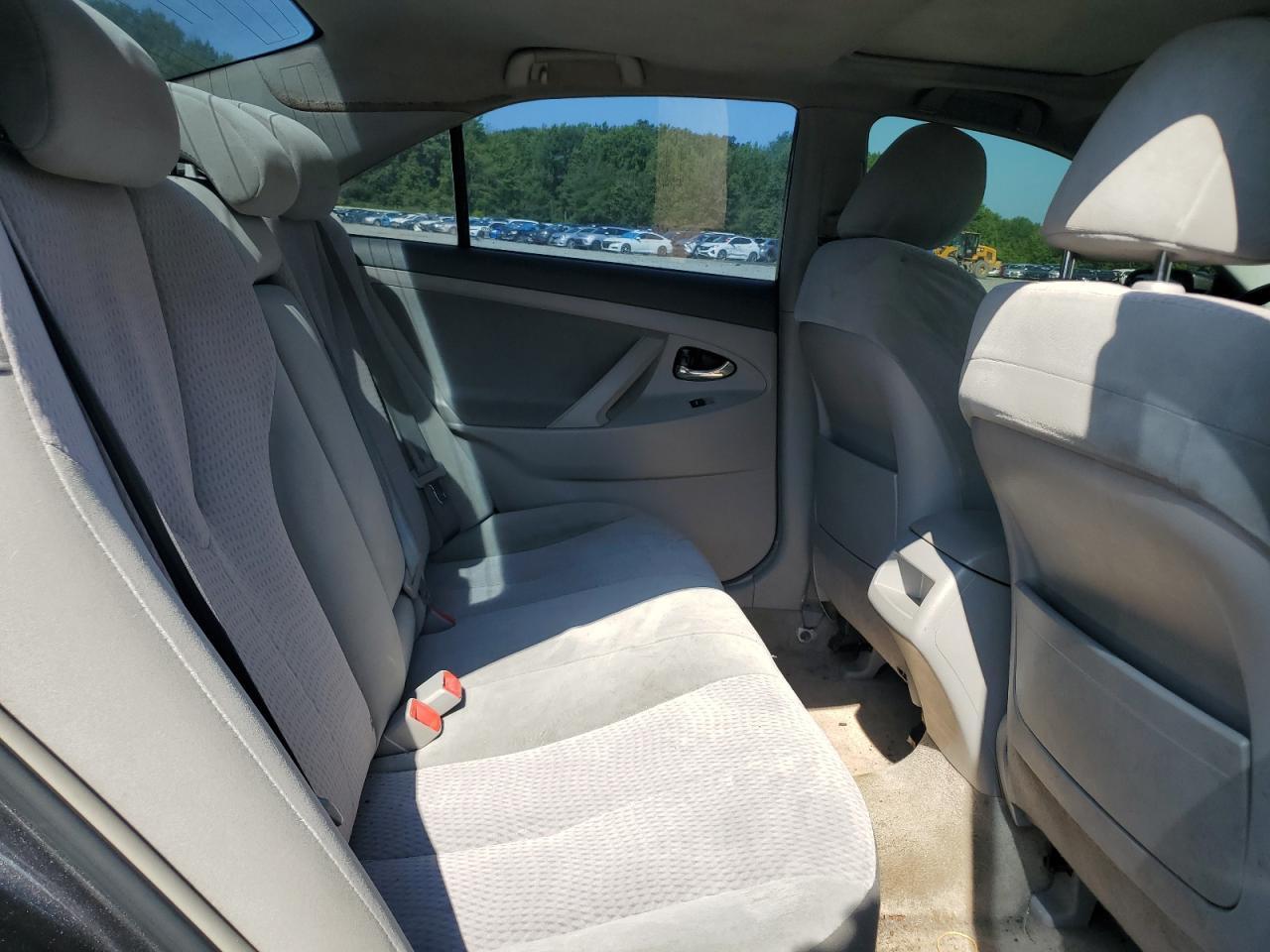 2010 TOYOTA CAMRY