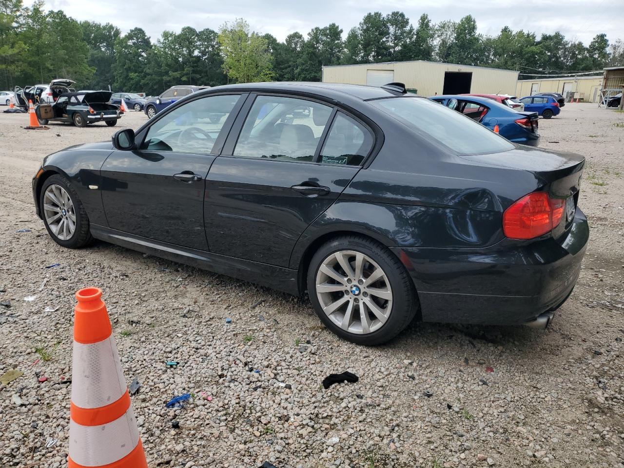 2011 BMW 3 SERIES