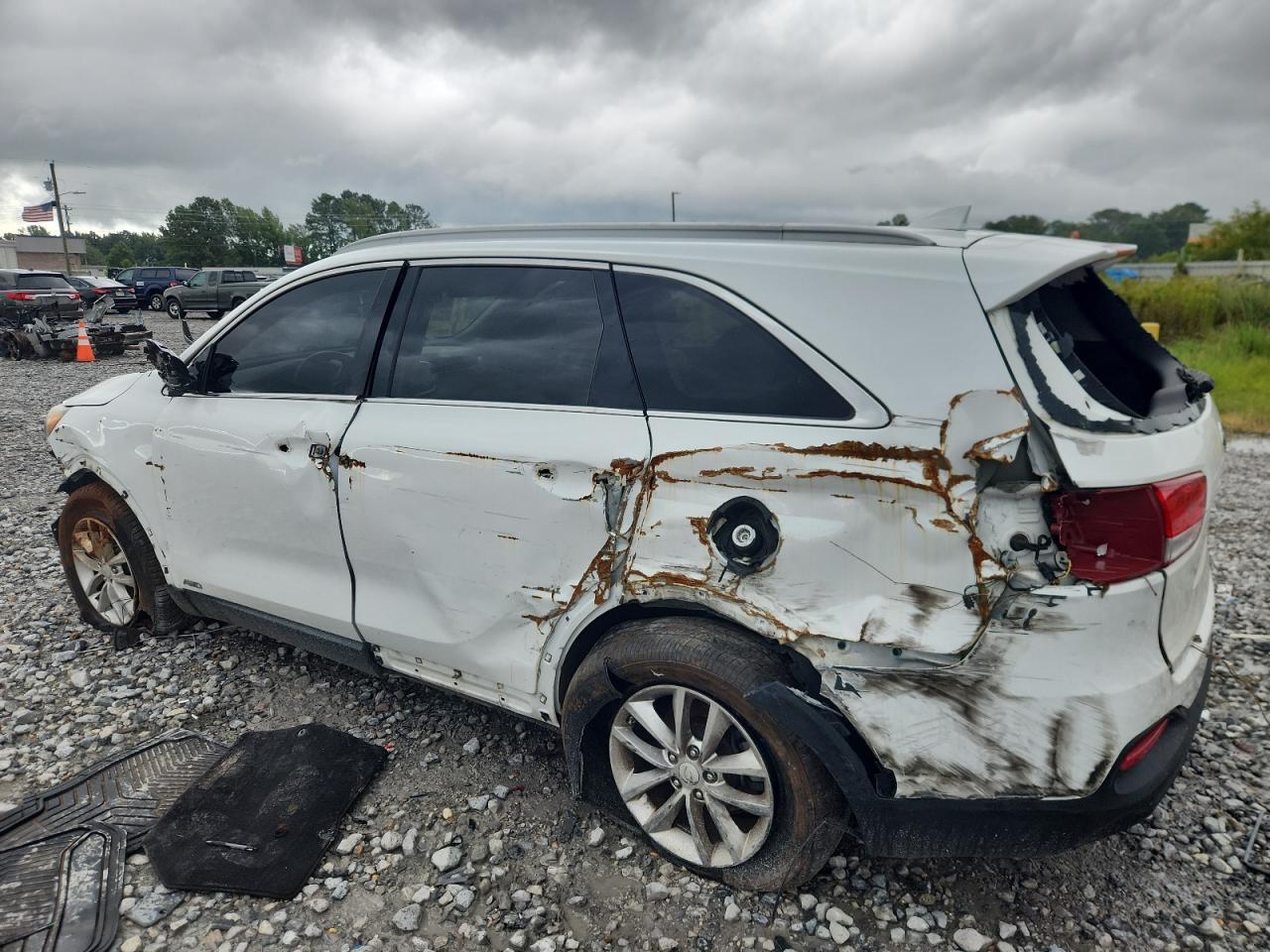 2016 KIA SORENTO