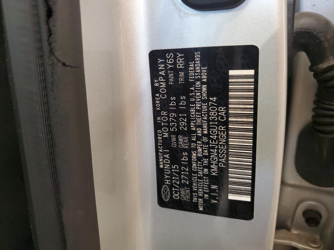 2016 HYUNDAI GENESIS