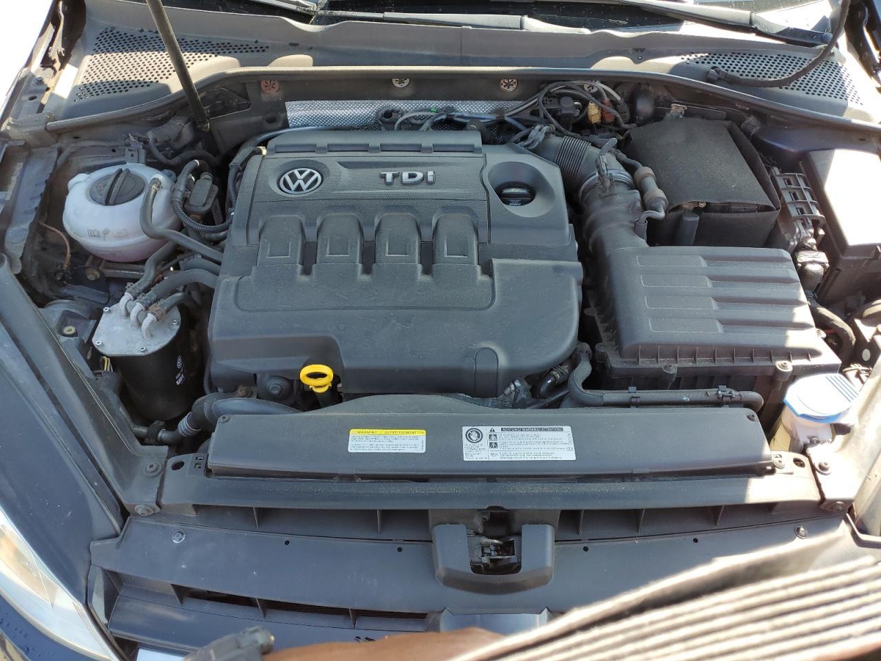 2015 VOLKSWAGEN GOLF