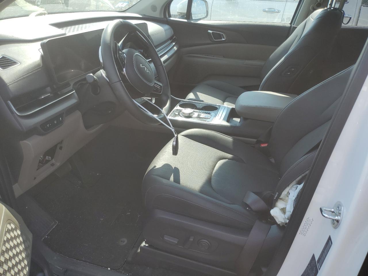 2025 KIA Carnival