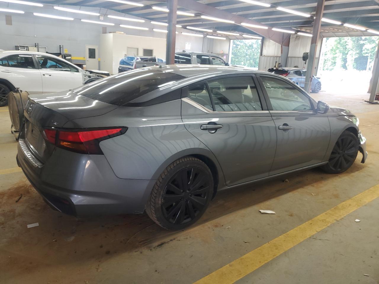 2022 NISSAN ALTIMA