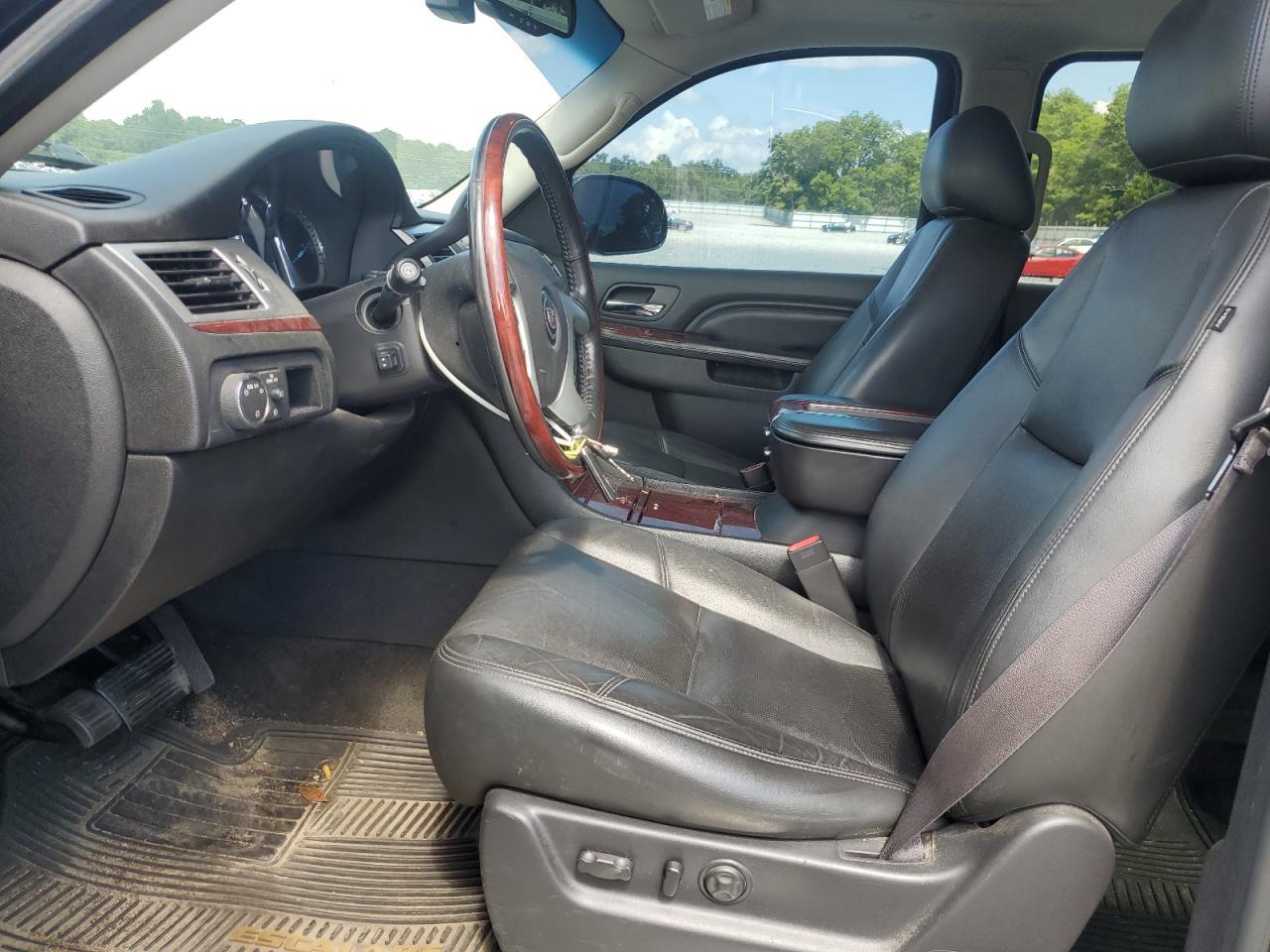 2013 CADILLAC ESCALADE
