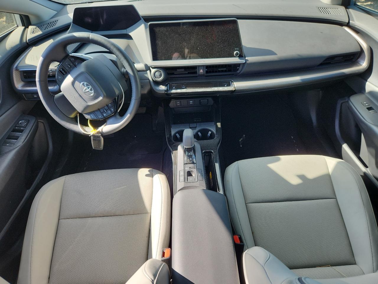 2024 TOYOTA PRIUS