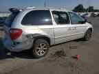 2003 CHRYSLER Town & Country