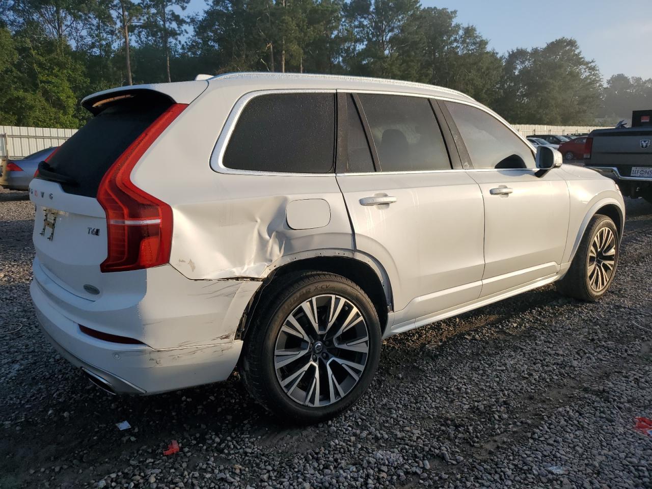 2021 VOLVO XC90