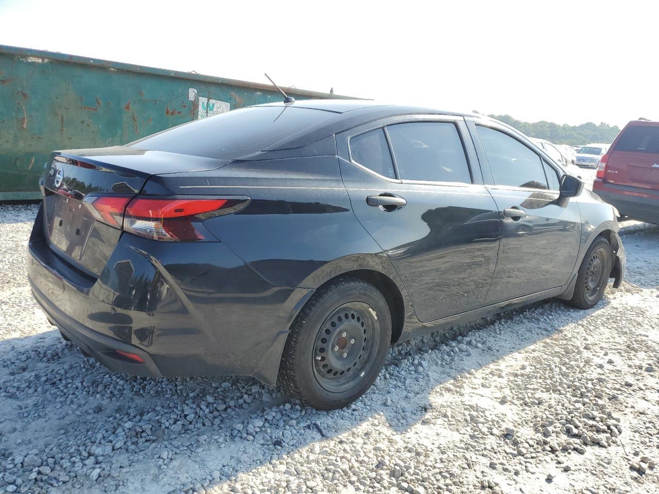 2021 NISSAN VERSA