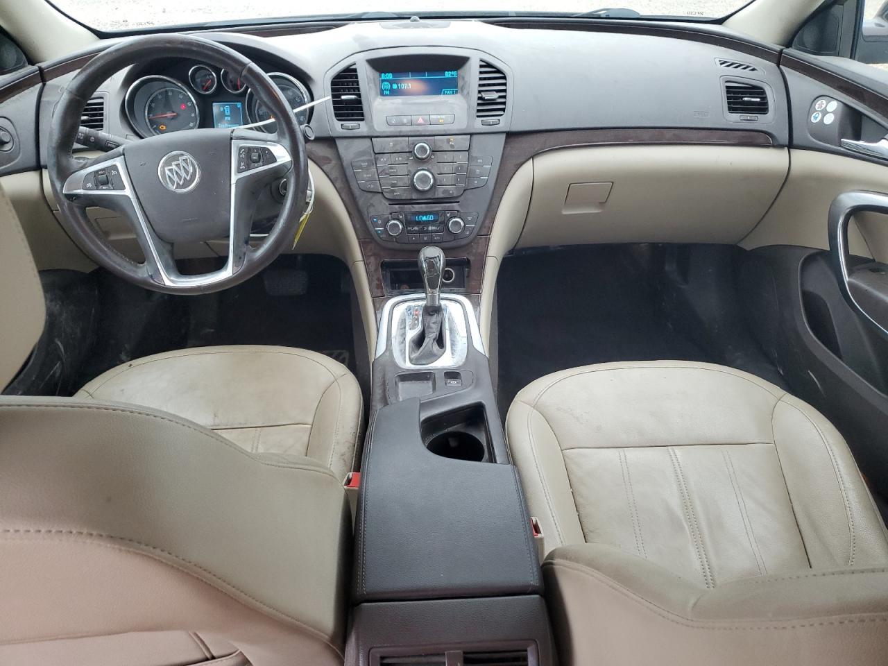 2011 BUICK Regal