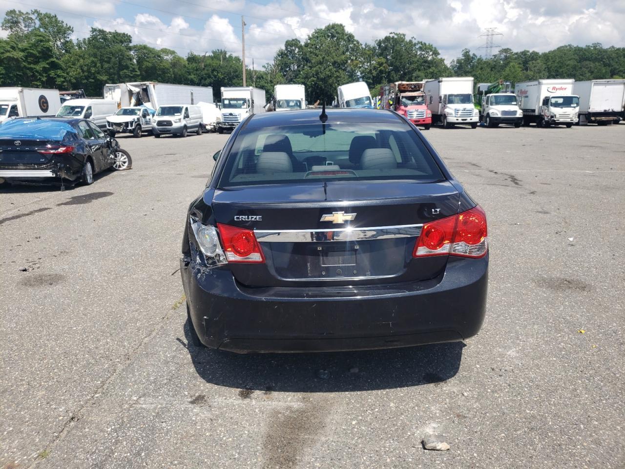 2011 CHEVROLET CRUZE