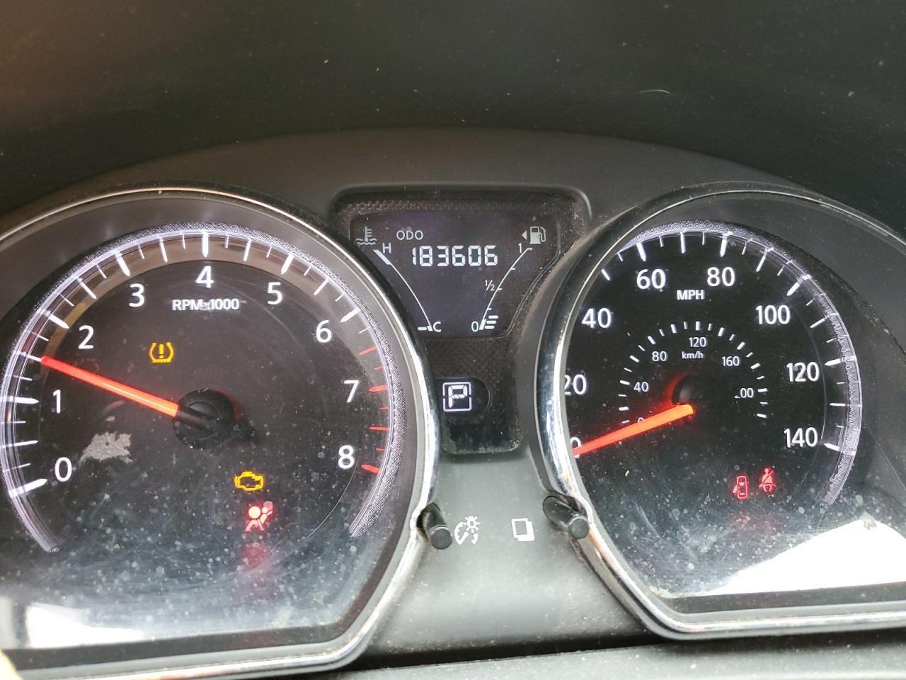 2016 NISSAN VERSA