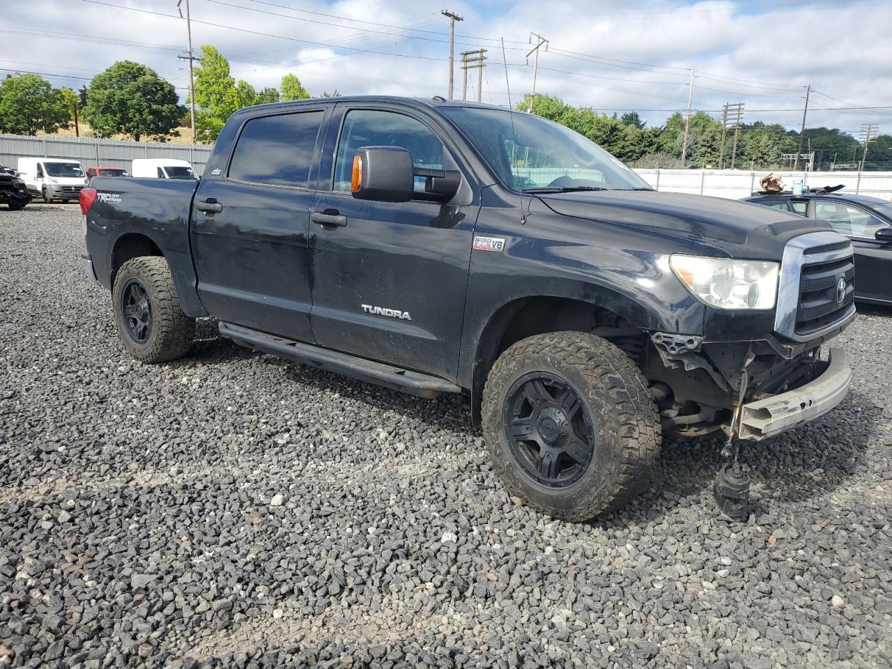 2011 TOYOTA TUNDRA