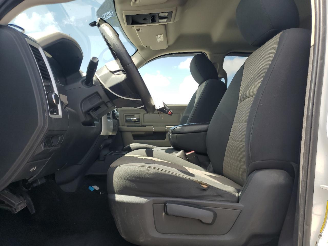 2012 DODGE Ram 2500