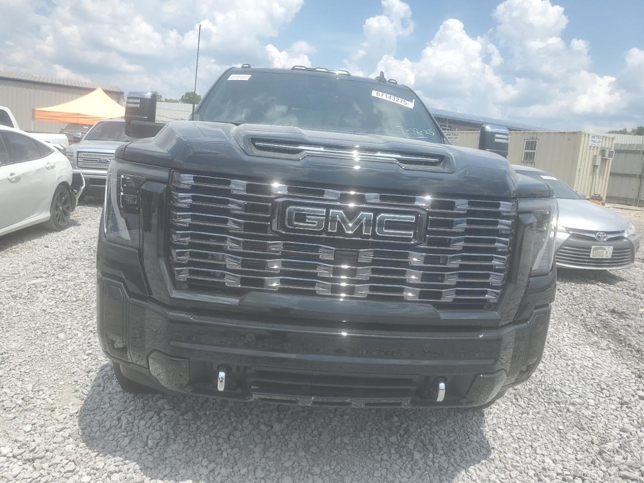 2025 GMC Sierra