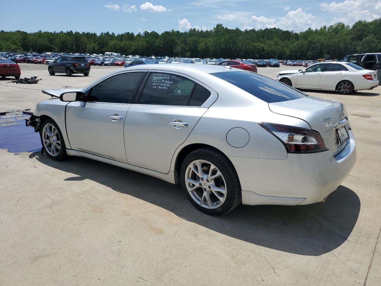 2012 NISSAN Maxima