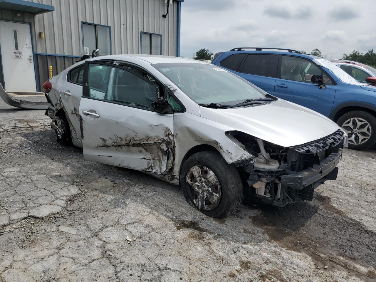 2017 KIA FORTE
