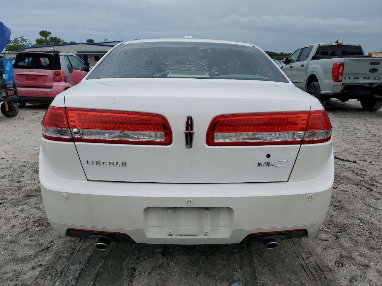 2012 LINCOLN MKZ