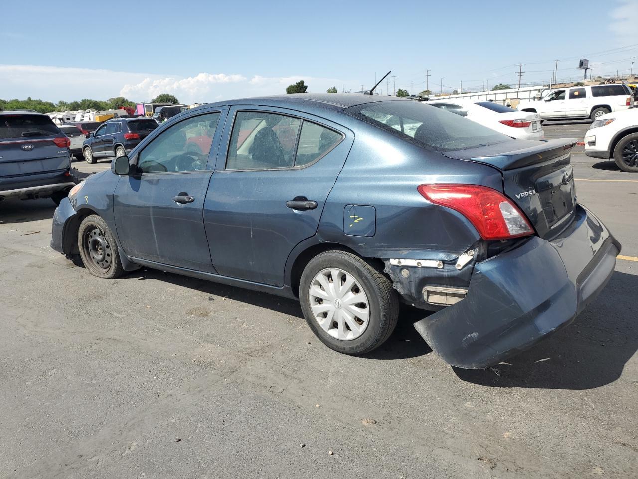 2015 NISSAN VERSA