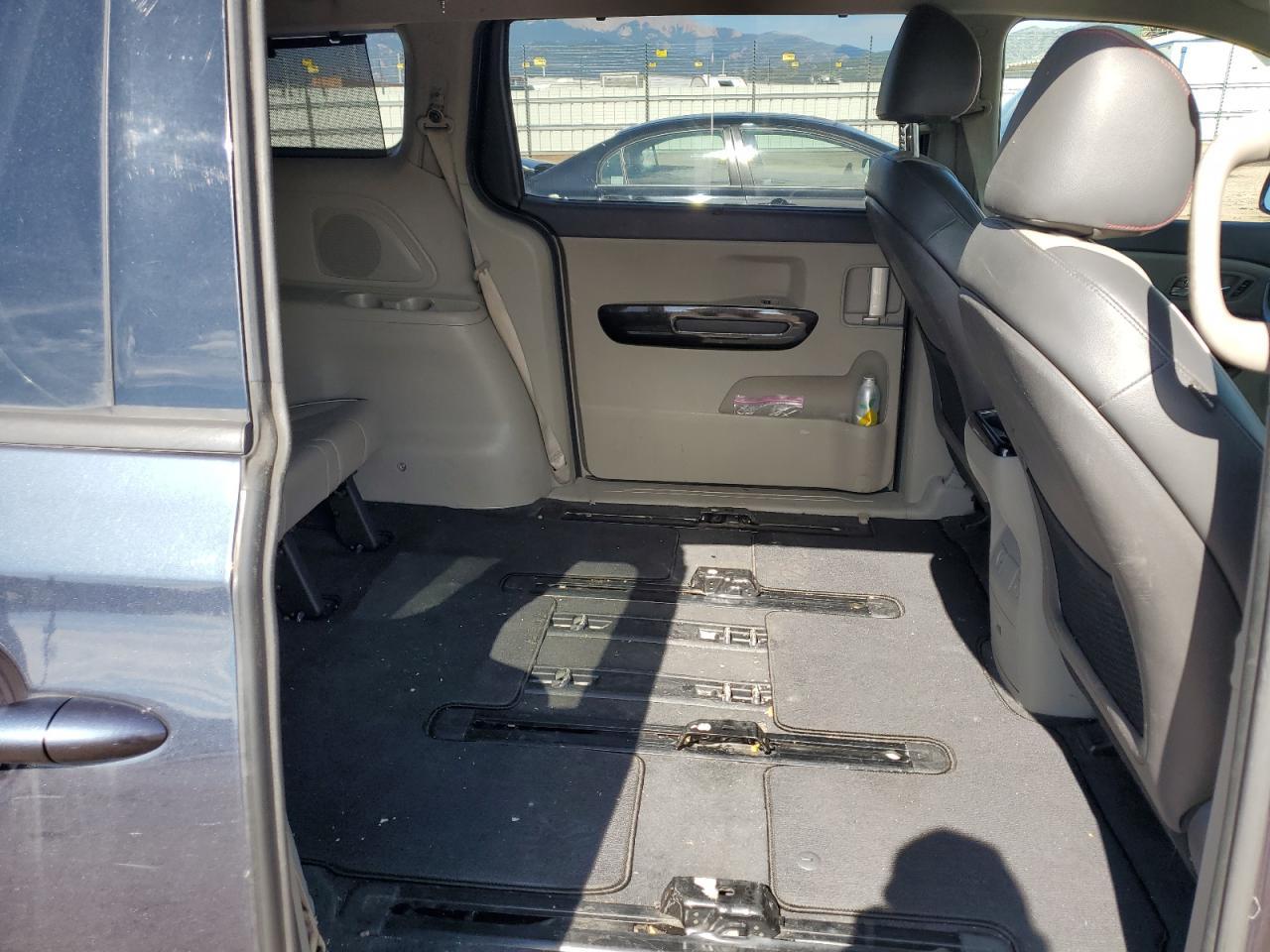 2016 KIA SEDONA