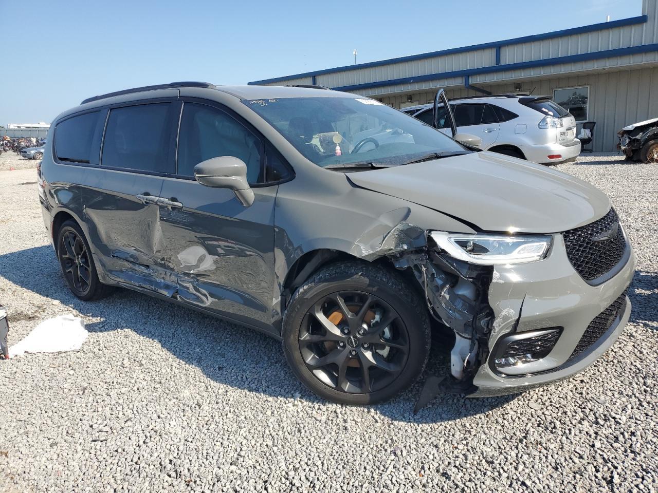 2021 CHRYSLER Pacifica