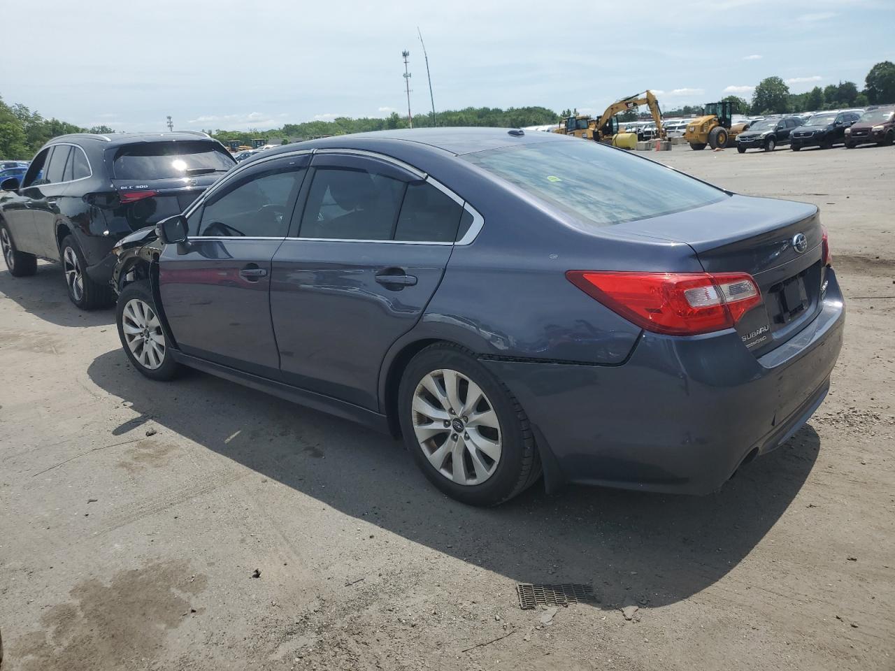 2015 SUBARU Legacy