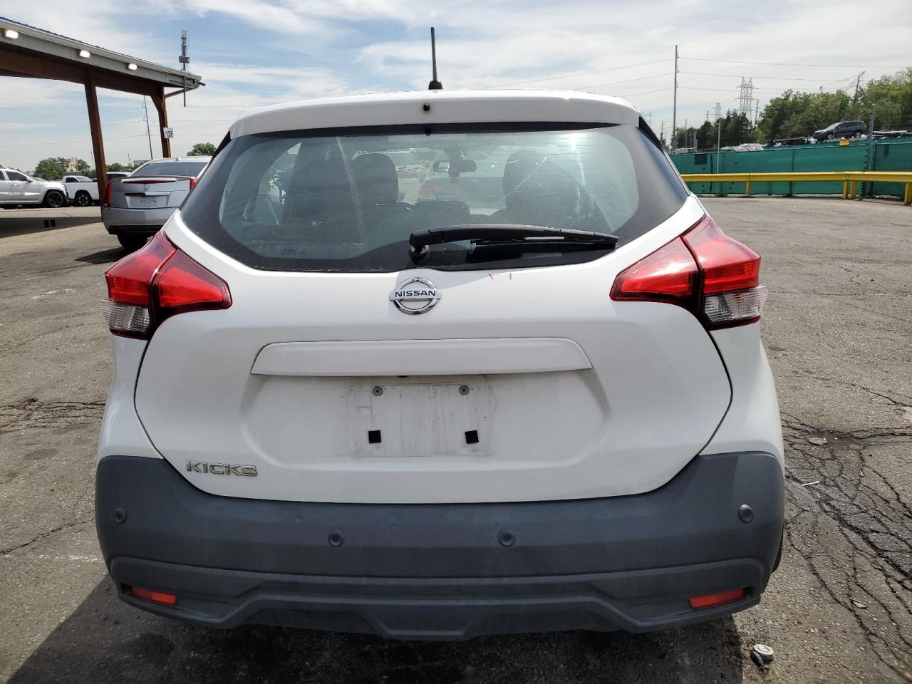 2020 NISSAN KICKS