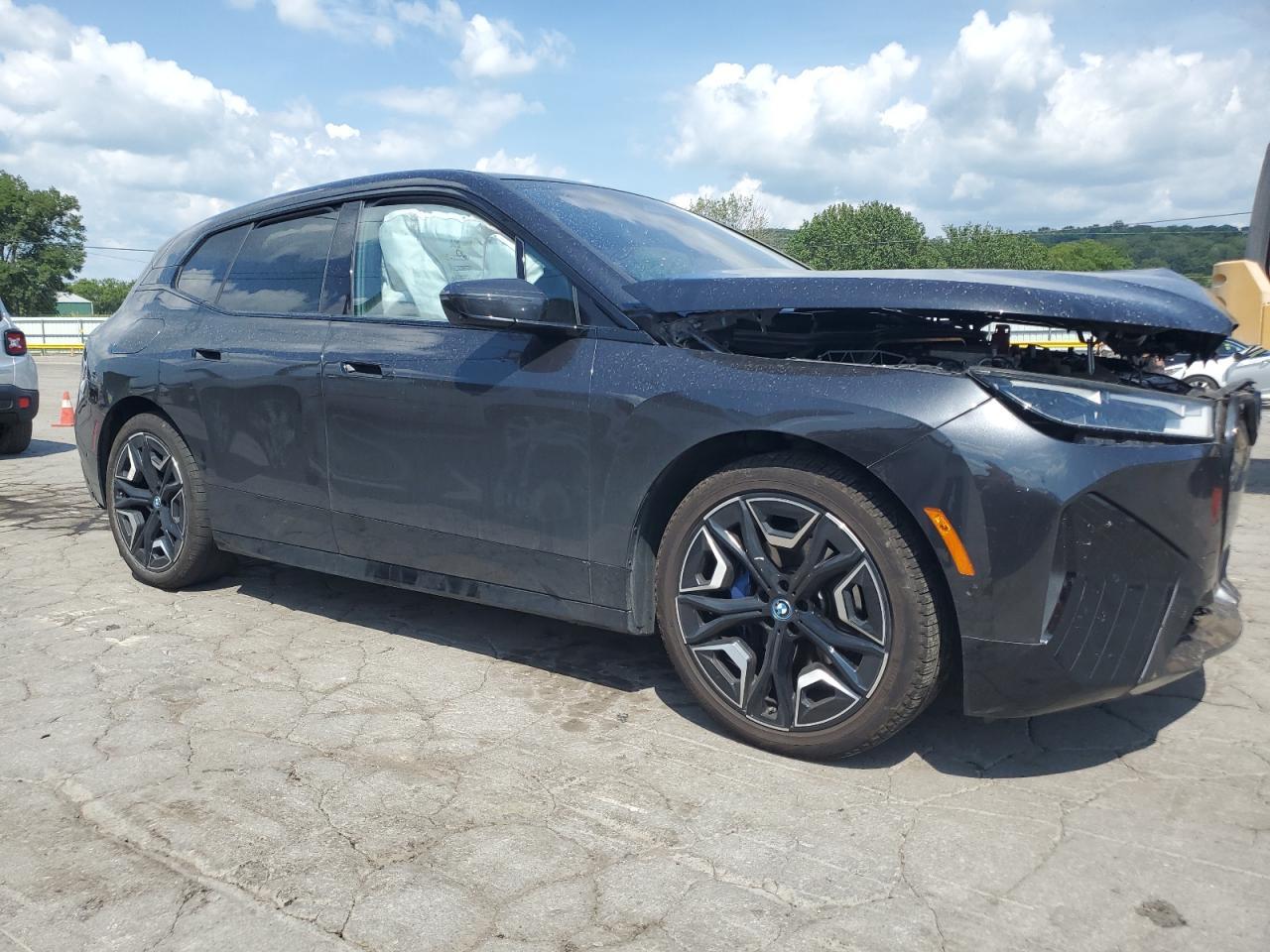 2022 BMW iX