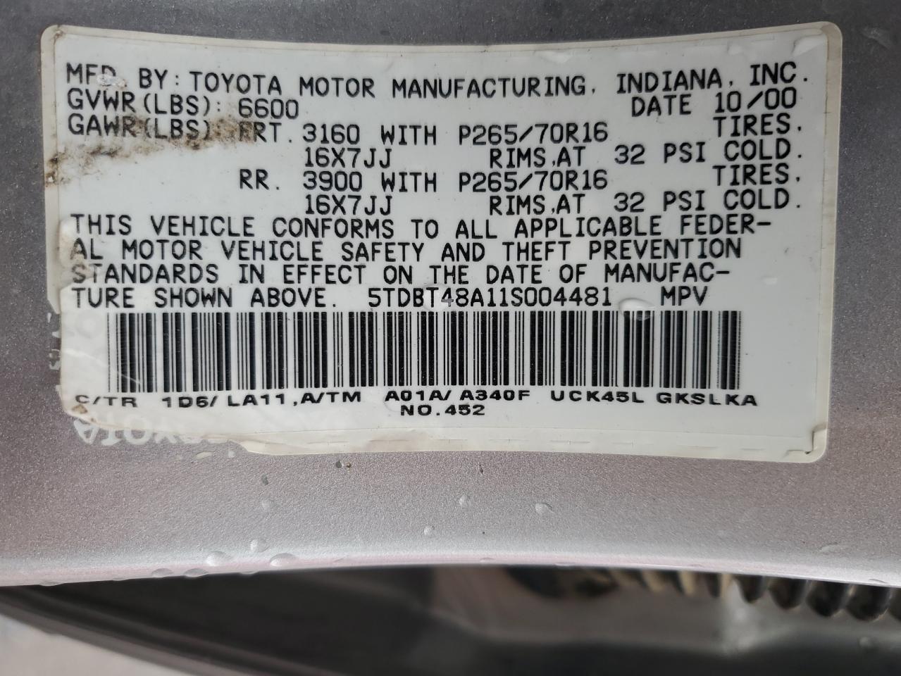 2001 TOYOTA Sequoia