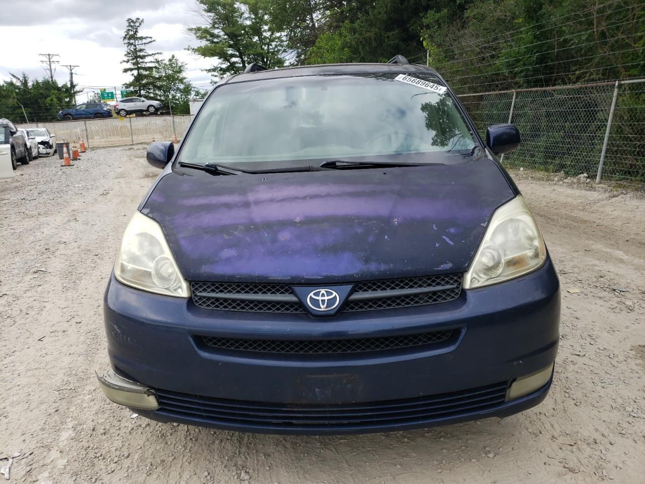 2004 TOYOTA SIENNA