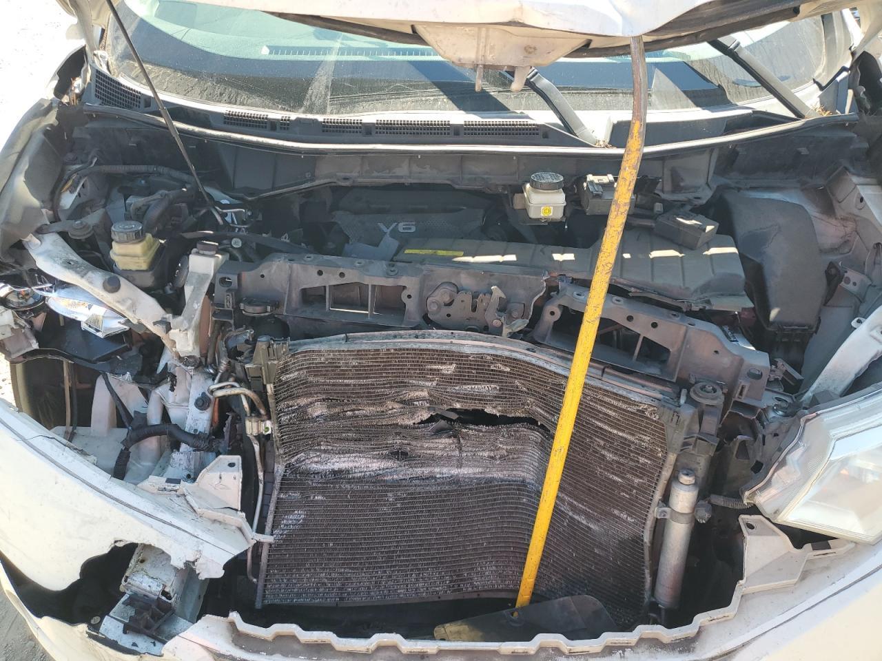 2014 NISSAN Quest
