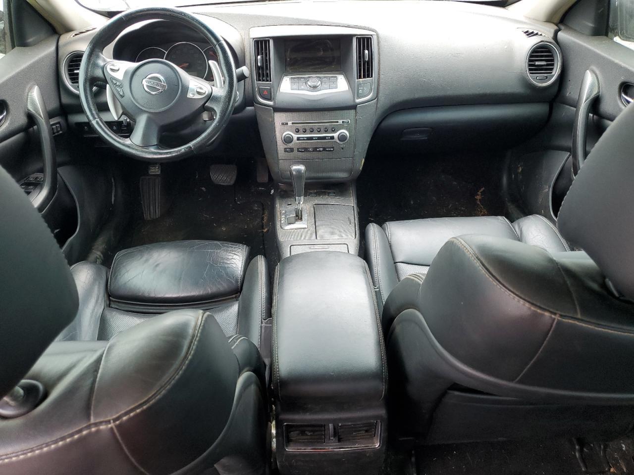 2011 NISSAN Maxima