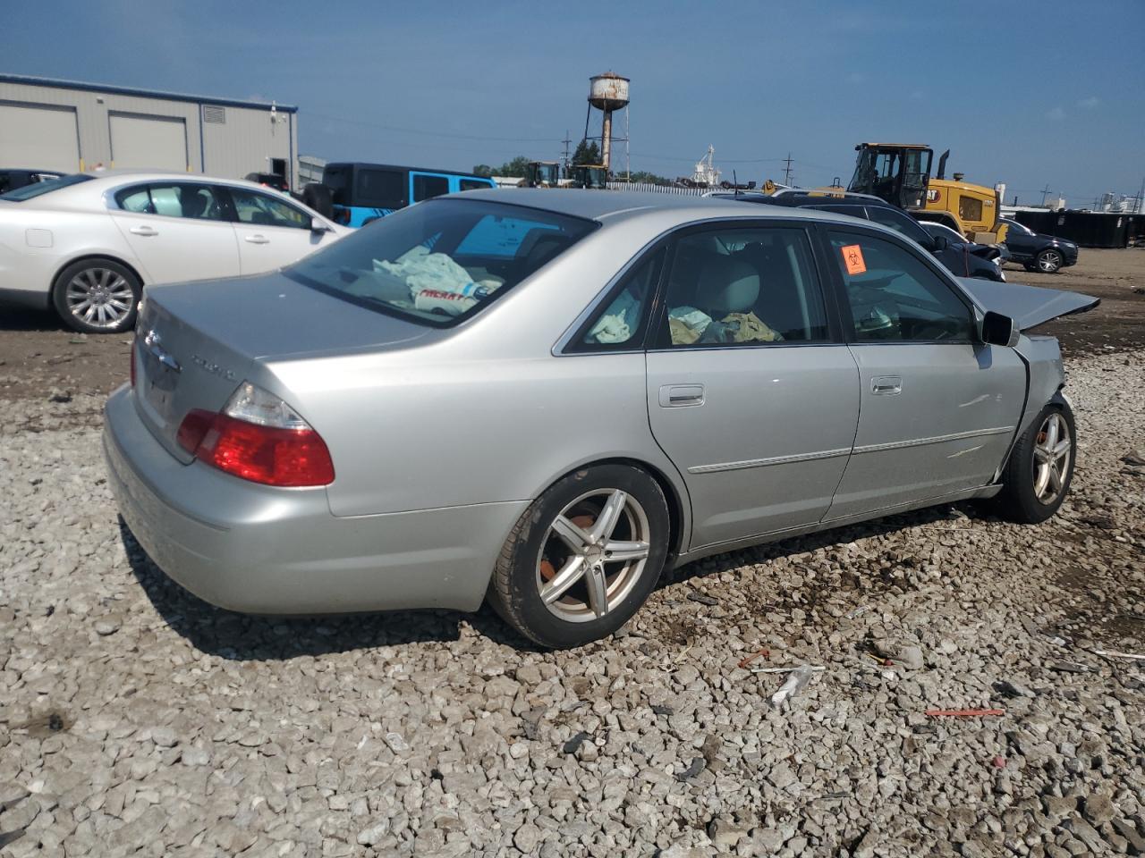 2003 TOYOTA Avalon