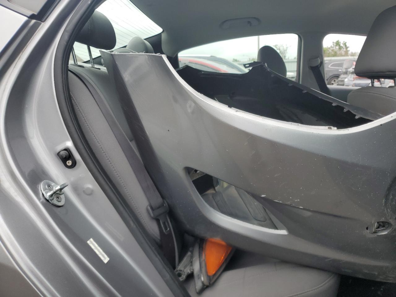2012 HYUNDAI ELANTRA