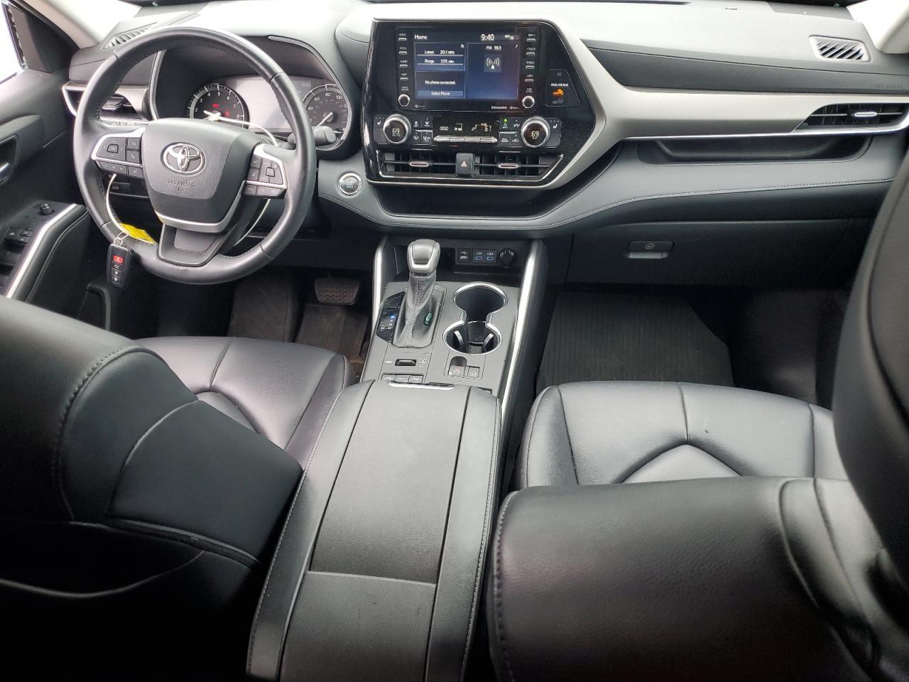 2022 TOYOTA HIGHLANDER