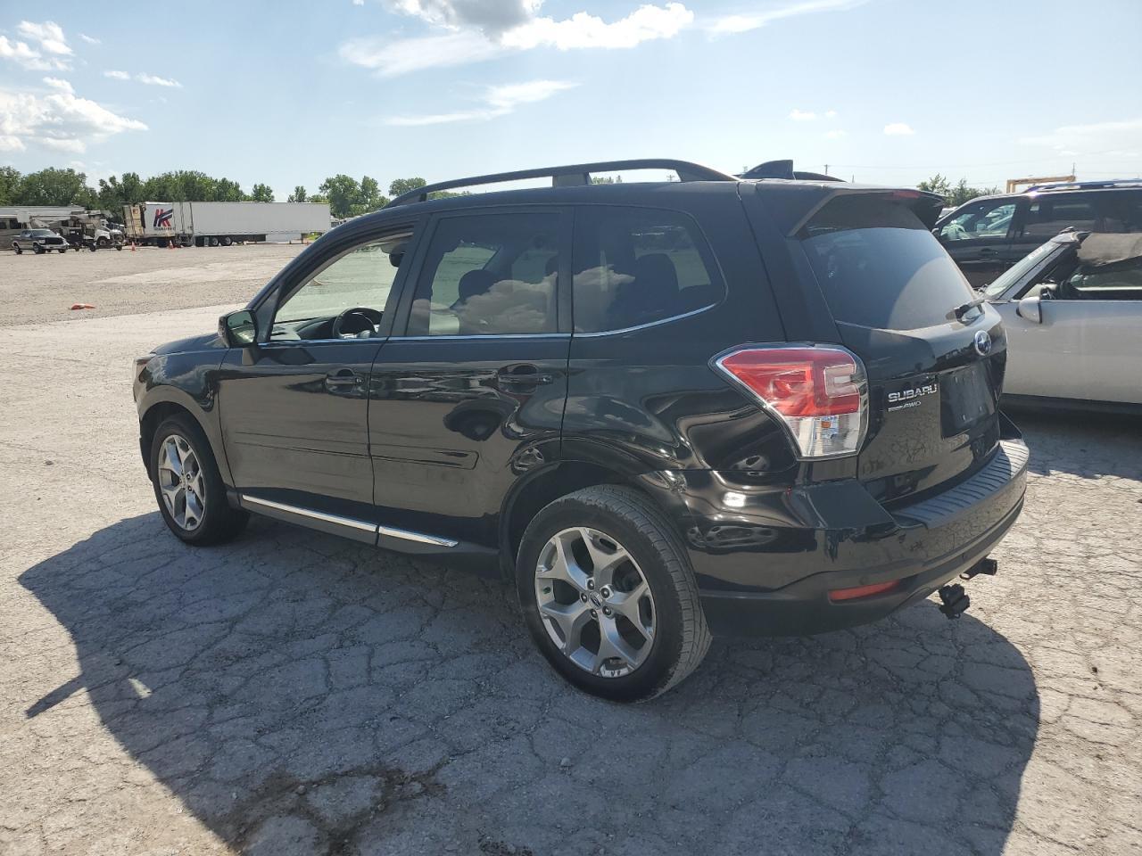 2018 SUBARU FORESTER