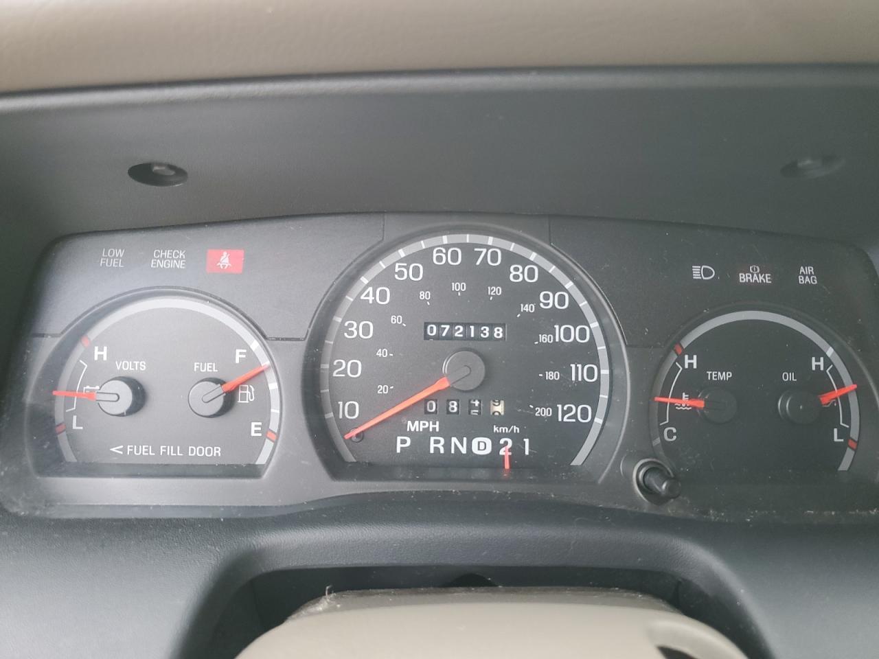 2004 FORD Crown Victoria