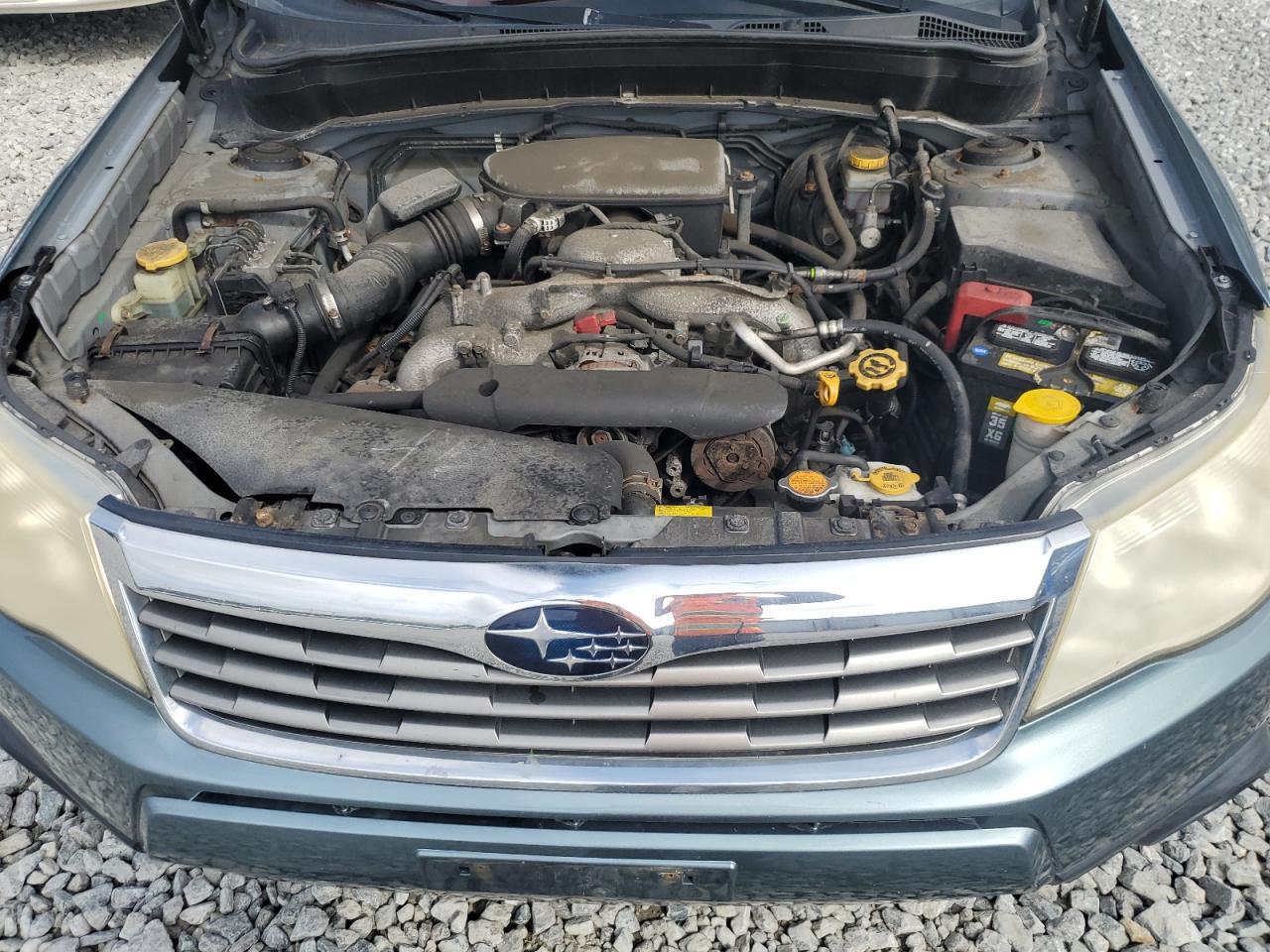 2010 SUBARU FORESTER
