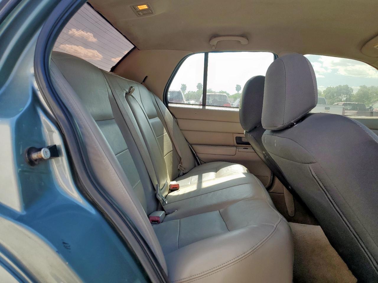 2006 FORD Crown Victoria