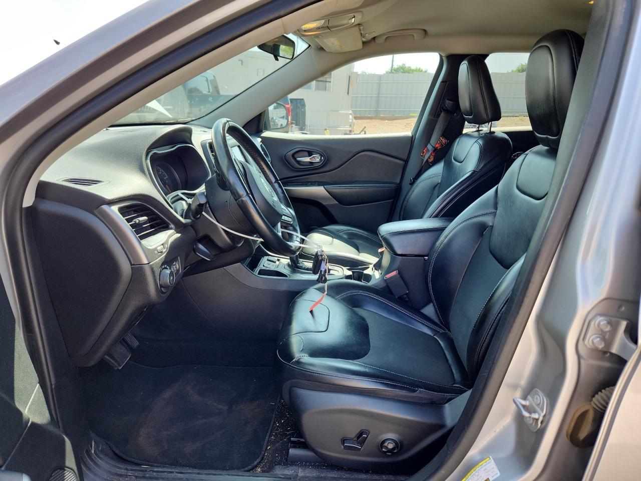 2019 JEEP CHEROKEE