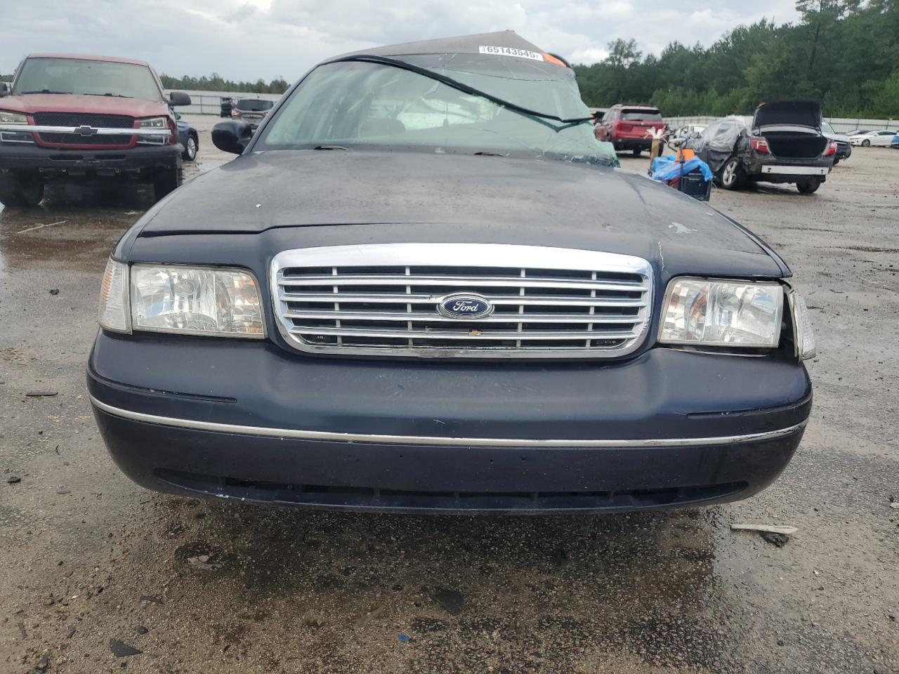 2001 FORD Crown Victoria