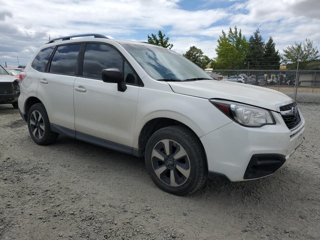 2017 SUBARU FORESTER