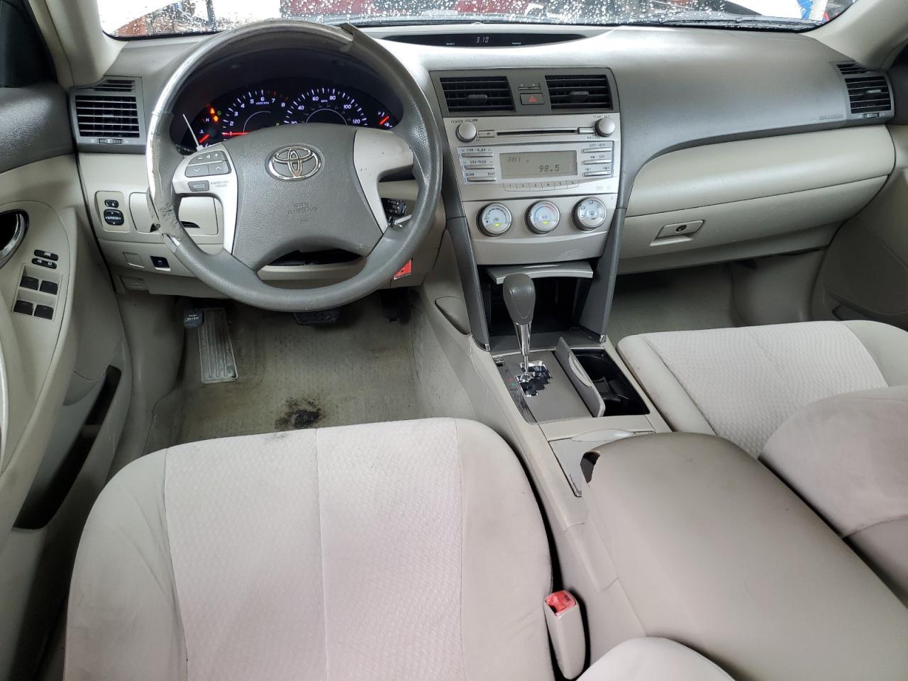 2011 TOYOTA CAMRY